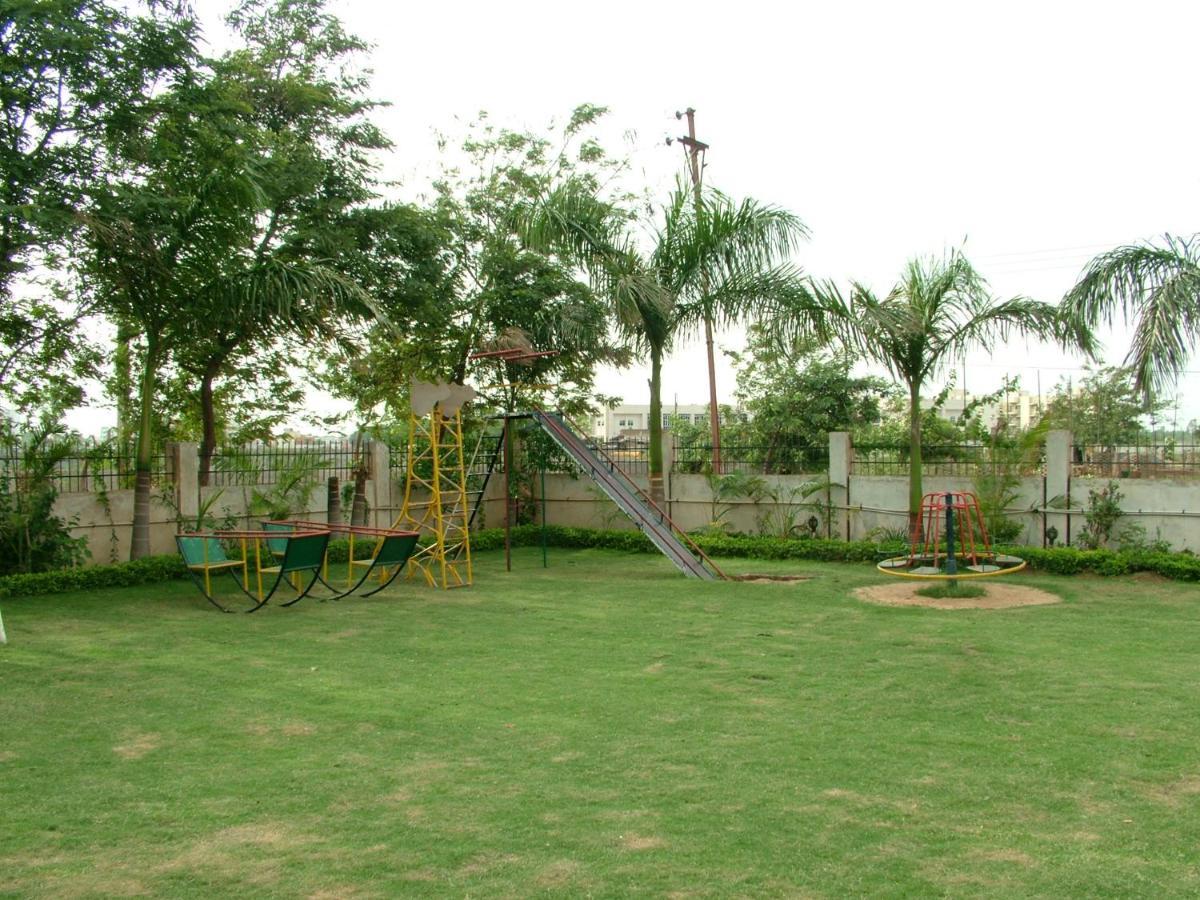 Vip'S Club Hotel Raipur  Exterior photo